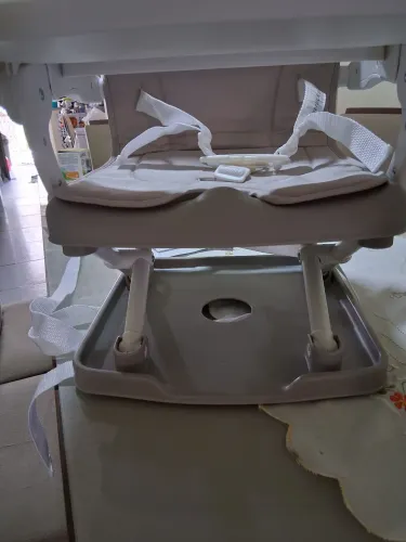 Cadeirinha para alimentar bebê