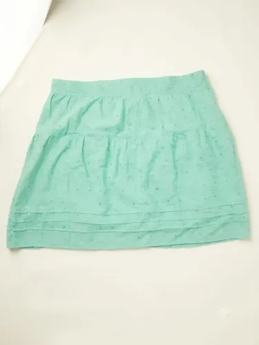 Saia lese em evasê verde água