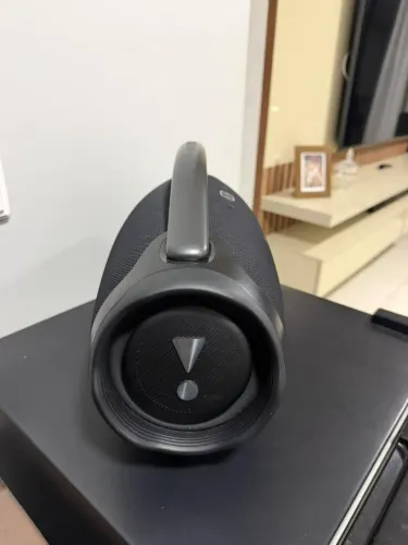 Bom box
