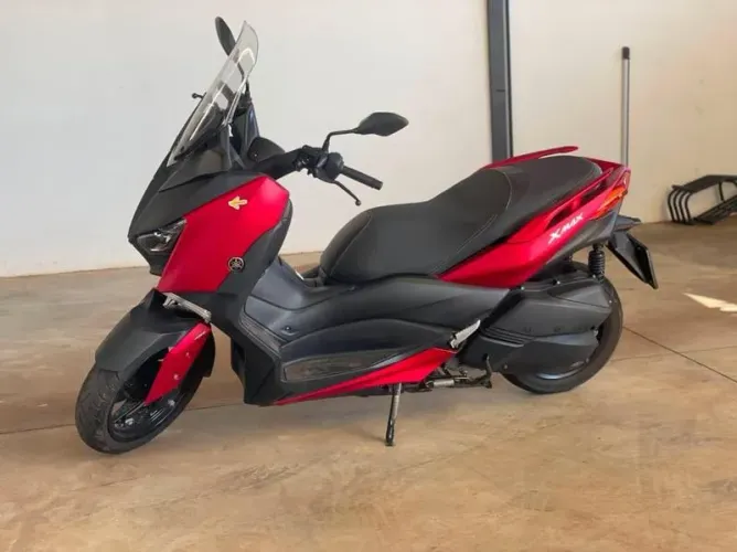 YAMAHA XMAX 2022