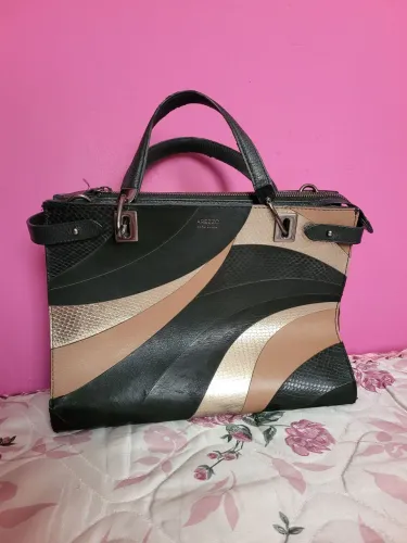Bolsa Tote Couro legítimo Amare Média Recortes Multicolorida arezzo 
