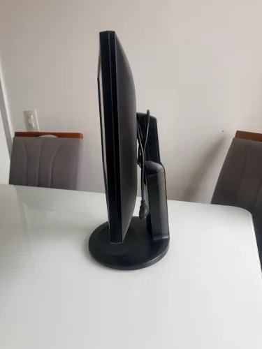 Vendo monitor LG