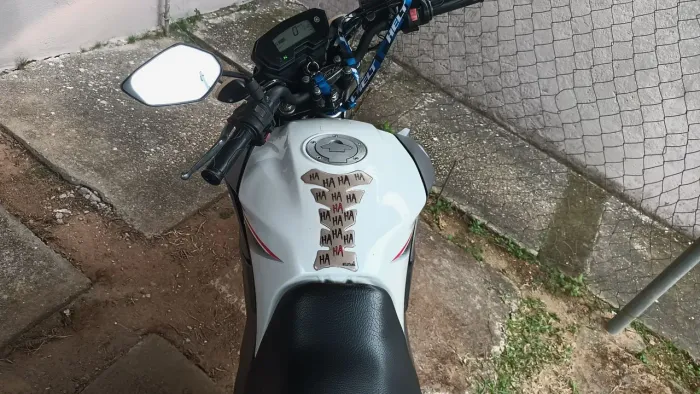 Vende-se moto fazer 250 cc ano 2017