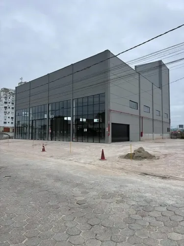 Galpão para Locação com 967 m²  XV de Novembro