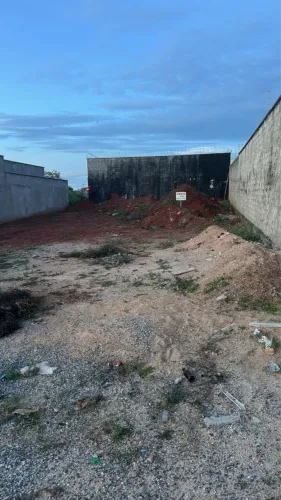 Vende-se Lote escriturado e de ótima localização 