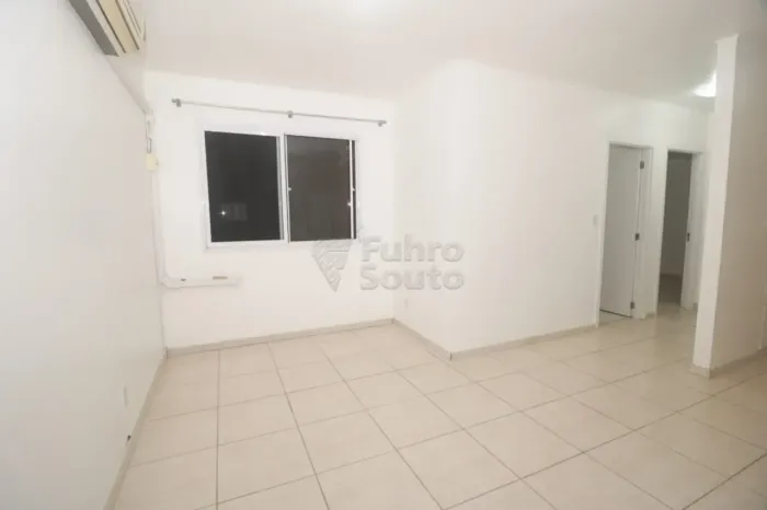 Apartamento com 02 dormitórios no Condomínio Anita Garibaldi - Av. Pinheiro Machado