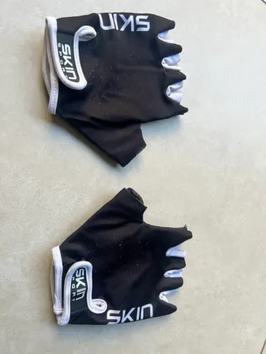 Luvas de Ciclismo Skin Sport - Meio Dedo