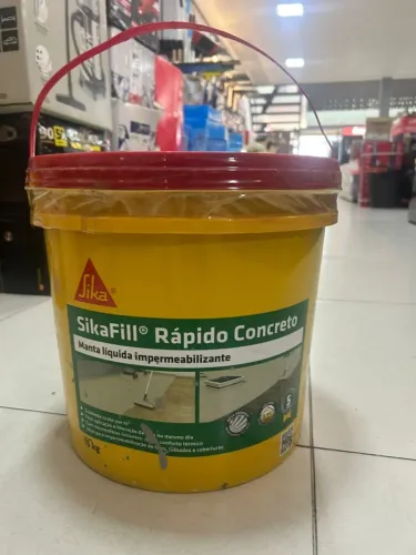 MANTA LÍQUIDA SIKA SIKAFILL RÁPIDO 15KG CINZA (BALDE AMASSADO E POUCOS RESPINGOS)