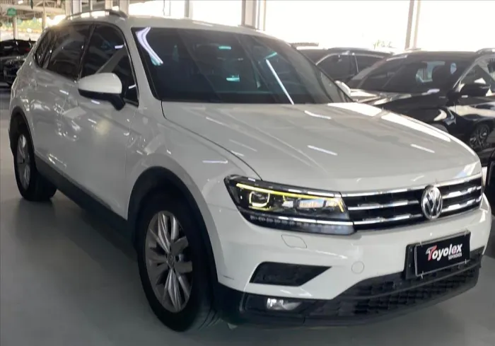 Volkswagen Tiguan Allspac Comf 250 TSI 1.4 Flex 2018