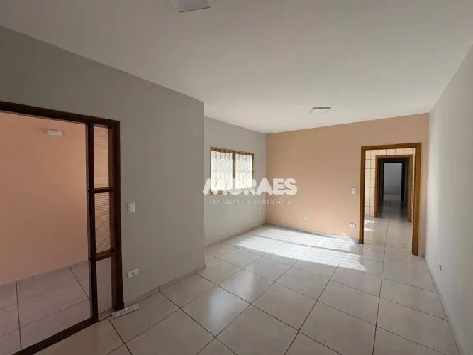Casa com 2 quartos para alugar, 100 m² por R$ 1.600/mês - Parque Roosevelt - Bauru/SP