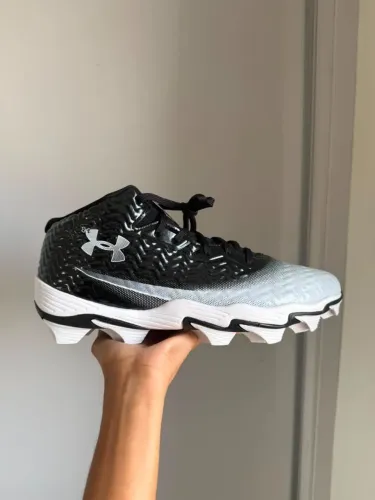 Chuteira Futebol Americano Under Armour Spotlight Hammer