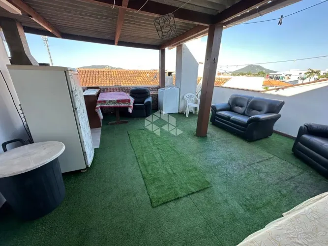 Cobertura com 3 quartos/dormitórios, sendo 1 suíte, no bairro Ingleses do Rio Vermelho, em