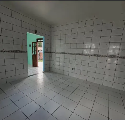 Casa em Dias D'Ávila Bahia 2 quartos ,1 suíte,cozinha , banheiro , sala, 750m terreno 
