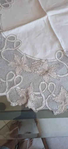 Pano de linho vintage bordado - 82 cm (anos 50)