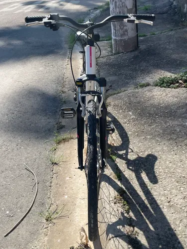 Bicicleta B?Twin Riverside 520 Aro 700
