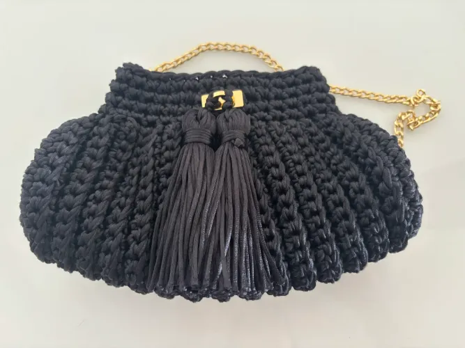Clutch Catarina Mina cor preta