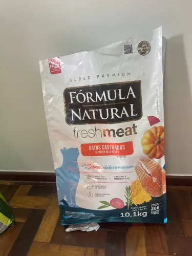 Ração Fórmula Natural Fresh Meat Gatos Castrados Salmão 9kg