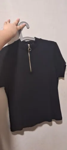 Roupas usadas mas muito bem conservadas