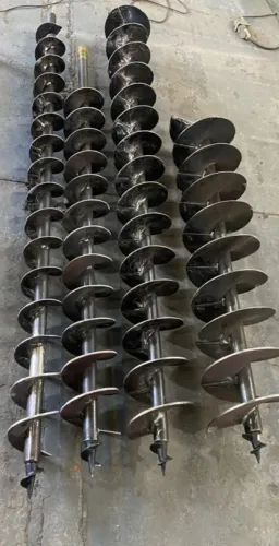 Trado cônico para perfuratriz