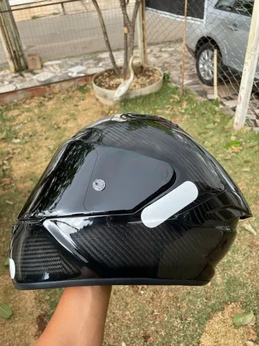 CAPACETES KYT CARBON. Fazemos entrega