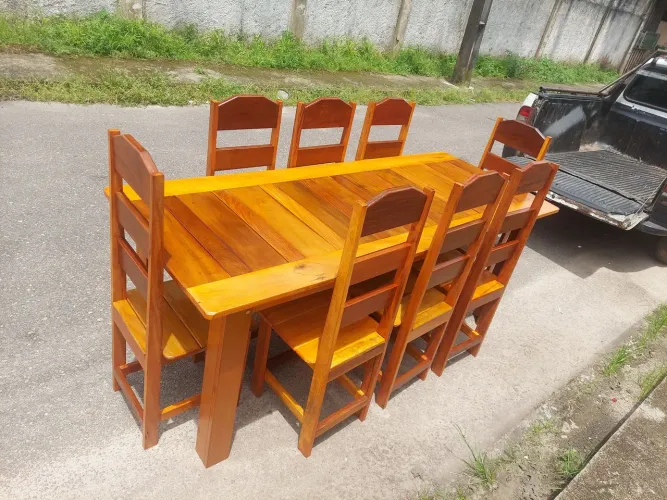 Mesa com 8 cadeiras / Último jogo em estoque!