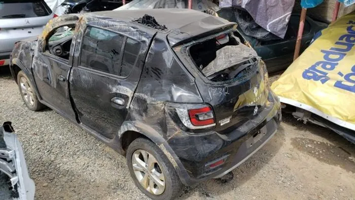 Sucata Sandero Stepway 1.6 16V 2018, para retirada de peças