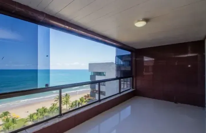 Vendo Cobertura duplex na Avenida Boa Viagem com 595m