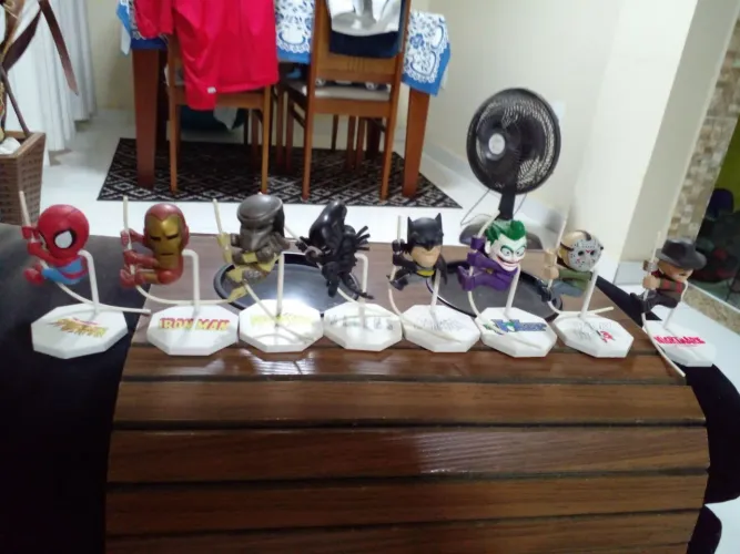 Coleção Bonecos Agarradinhos