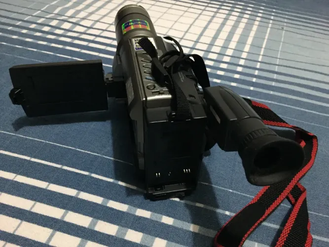Filmadora JVC 
