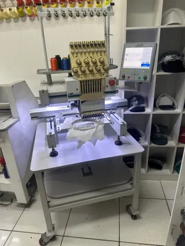 Máquina de Bordar Industrial