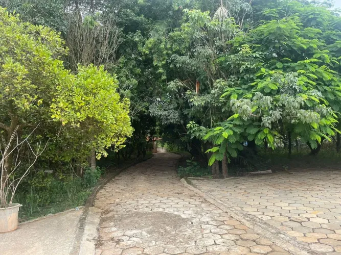 Chácara à venda em Ipero-SP, no bairro Bananal, com 3 quartos, 1 suíte, 2 salas, 3 banheir