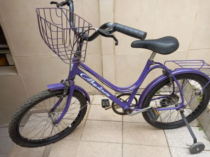 Bicicleta monark Infantil Roxa com Cesta