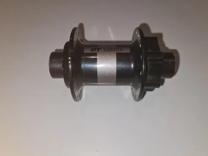 DT Swiss Cubo dianteiro 350  32H  20X110mm