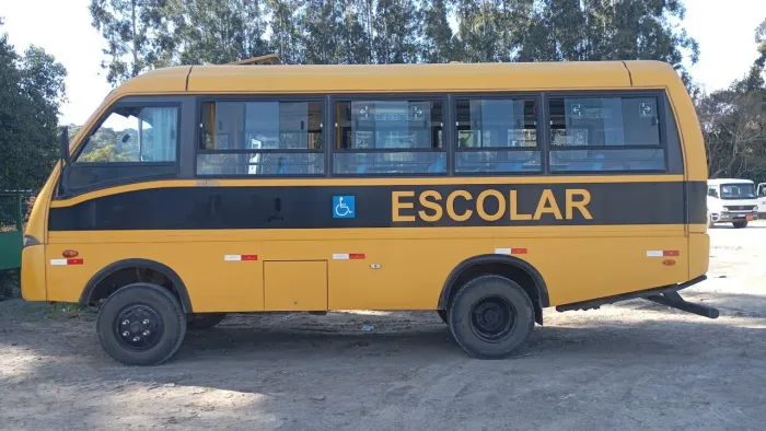 Micro ônibus volare 4x4 v8L 