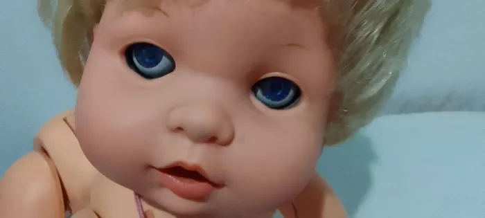 Boneca da Mimo a pilha para engatinhar anos 70/80