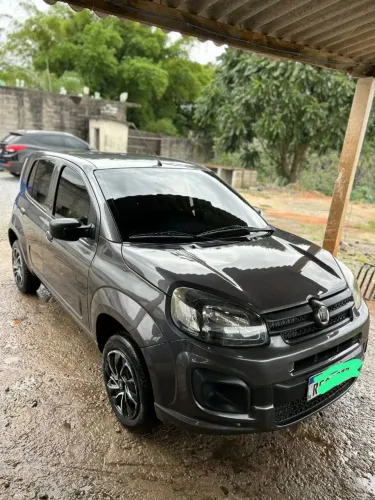 Fiat Uno Attractive 1.0 EVO Fire Flex 8V 5P 2021