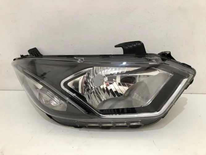Farol Onix Prisma 2017 2018 2019 Lado Direito Com Led 