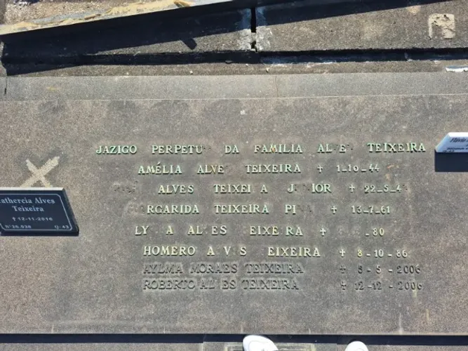 Jazigo Perpétuo no Cemitério São Francisco Xavier, no Caju.