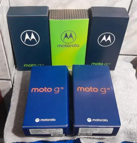 Caixas De Motorola Moto G6 Play + 2 De Moto G15 + Moto G20 + Moto G52 (Envio Pela OLX Pay)