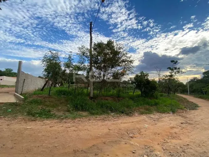 Terreno à venda no bairro Loteamento Aracê de Santo Antonio II em São Carlos