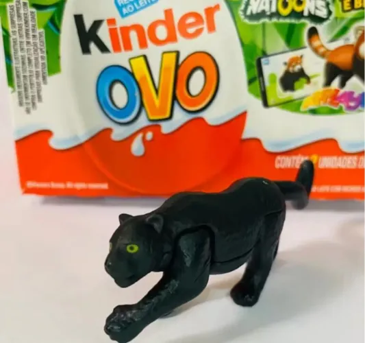 Pantera negra coleção kinder ovo natoons 2025