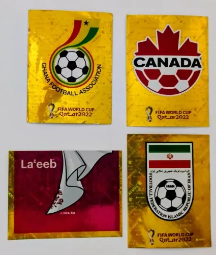 Kit com 4 figurinhas especiais da Copa do Mundo FIFA Qatar douradas.