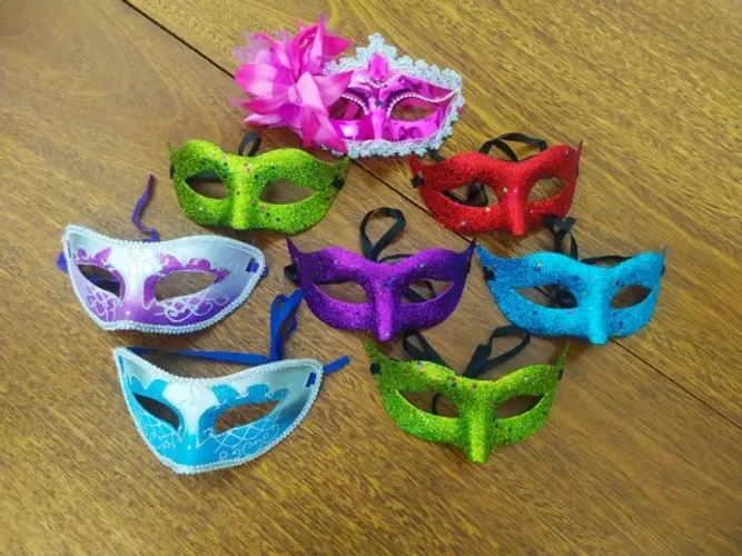 Conjunto De 8 Máscaras Para Fantasia