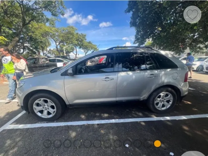 Ford Edge SEL 3.5 V6 24V FWD Aut. 2013