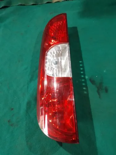 Lanterna Traseira Le Doblo 10 a 15 Fiorino 14 a 16 