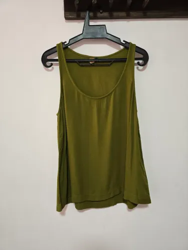 Blusa verde musgo regata - Farm - Tam G