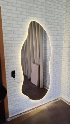 Espelho Decorativo com Iluminação LED