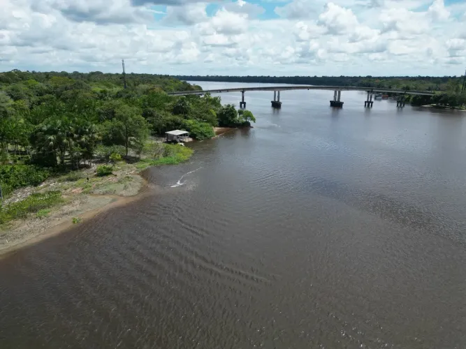 Linda Área às Margens da Rodovia Ap 010, margeando Rio Vila nova Amapá.