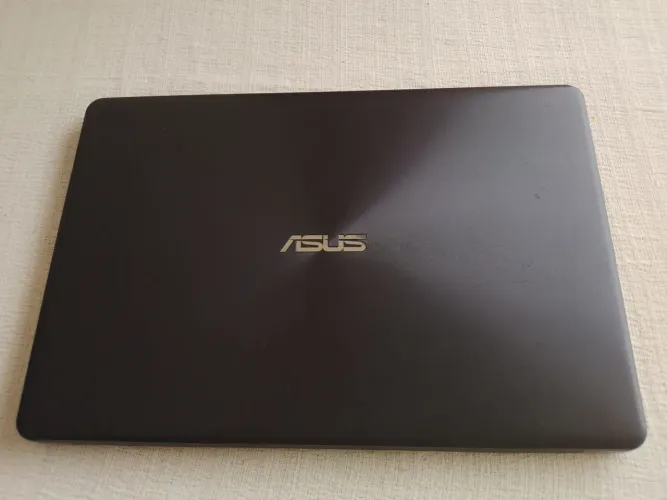 Vendo Notebook ASUS Windows 10 64 bits em excelente estado