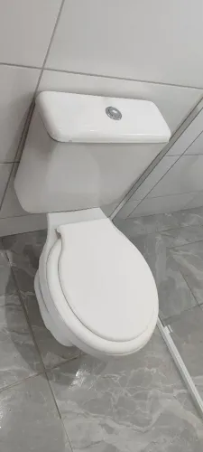 Vaso sanitário com caixa acoplado 